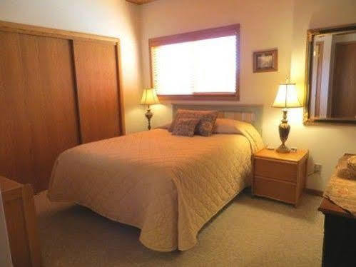 The Wood Creek Lodge By Crested Butte Lodging エクステリア 写真